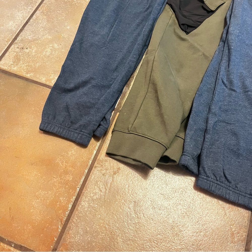 Boys Sz. L Athletic Pants Bundle (4 pair total) - Picture 11 of 12